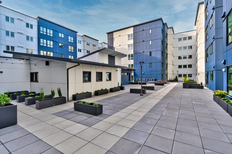 317621210 108979605381042 5259505019327785740 n 768x512