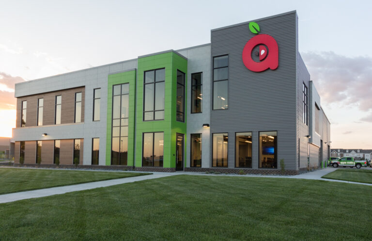 Apple Exterior 5 4 768x497