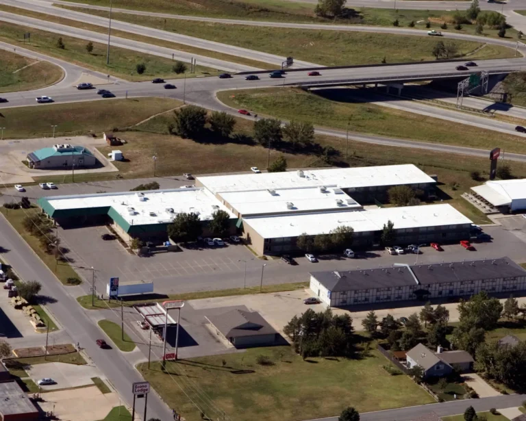 Elevation Commercial Roofing ImageLib31a 768x615