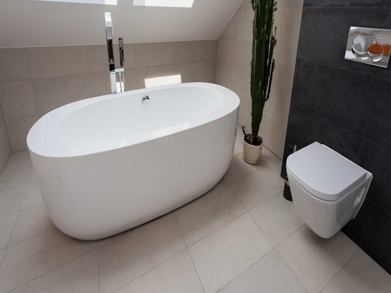 bathtub reglazing 768x576