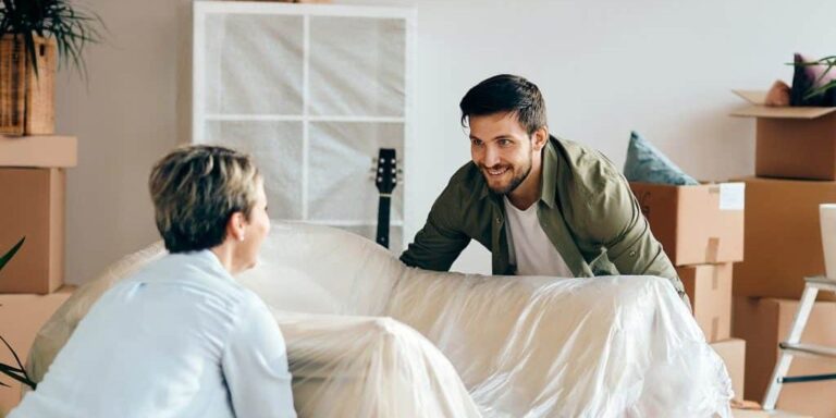 couple moving into their new apartment 1024x684 panorama 1c5a3332f8a74155091c0a5e3fd95b52  768x384