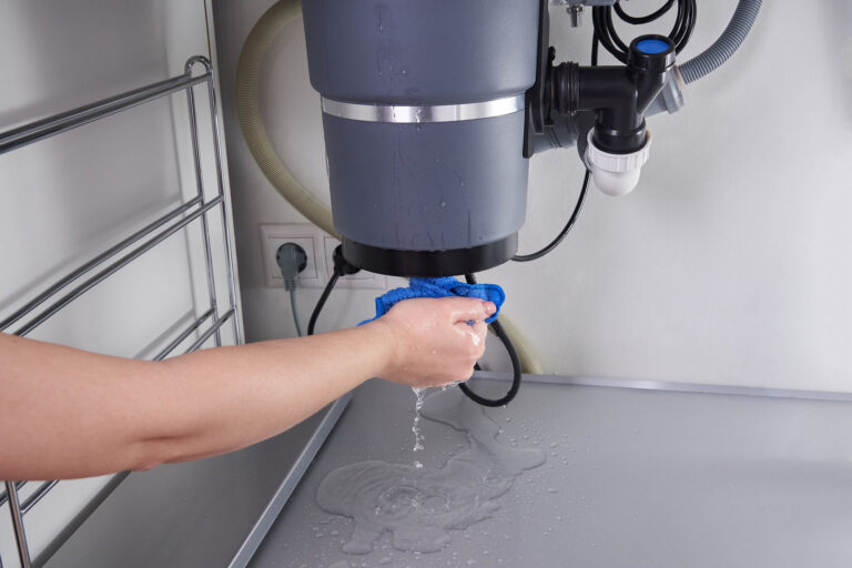 garbage disposal repair 768x512