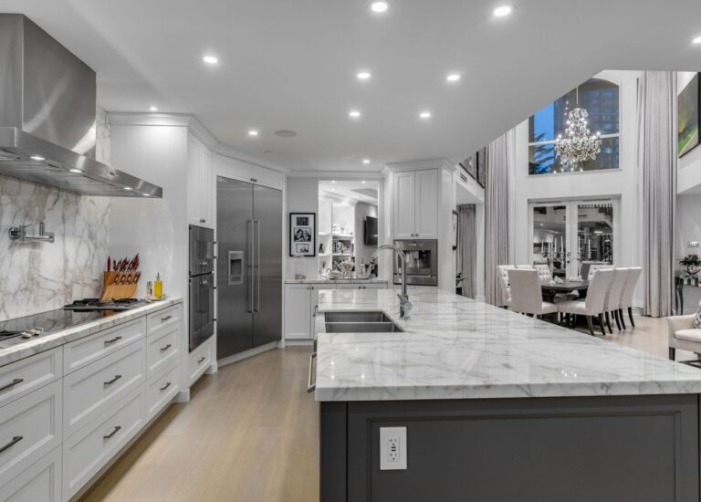 interior house painting in Vancouver BC 768x550