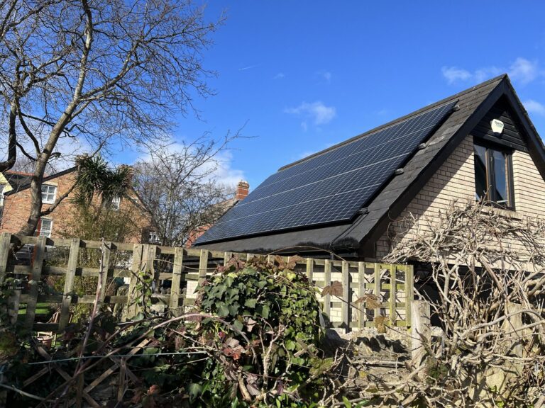 solar panel installation 768x576